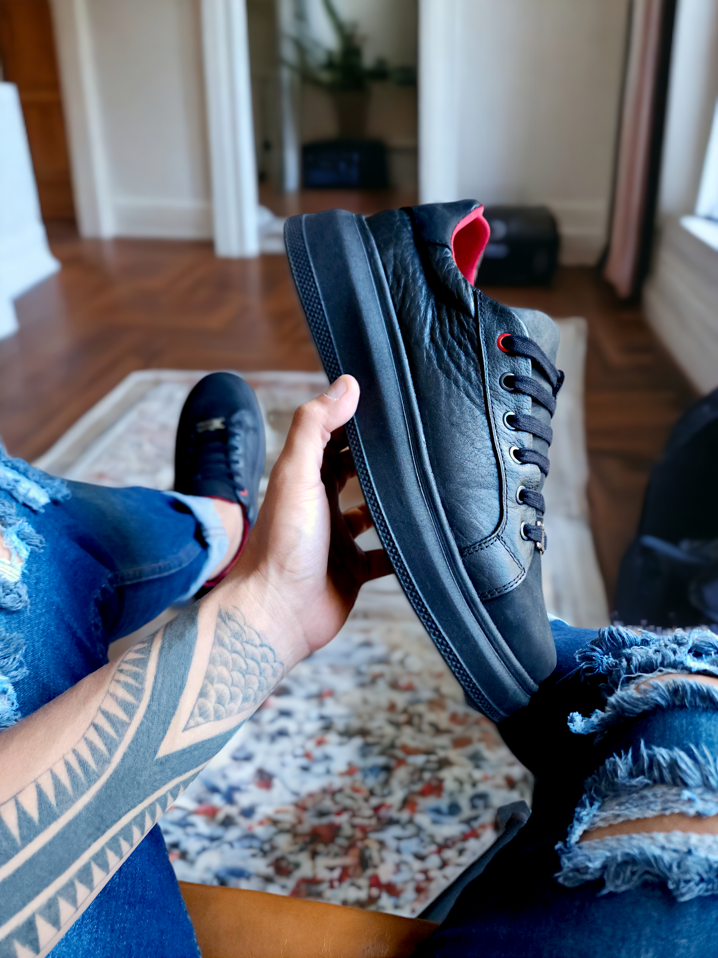 TENIS SNEAKER EN PIEL GENUINA DE BISONTE CON NOBUCK - TEJ129