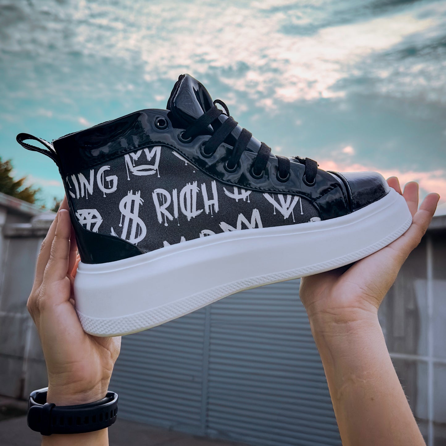TENIS BOTIN DE PIEL CHAROL CON LATERALES "KING" - CH08GLK