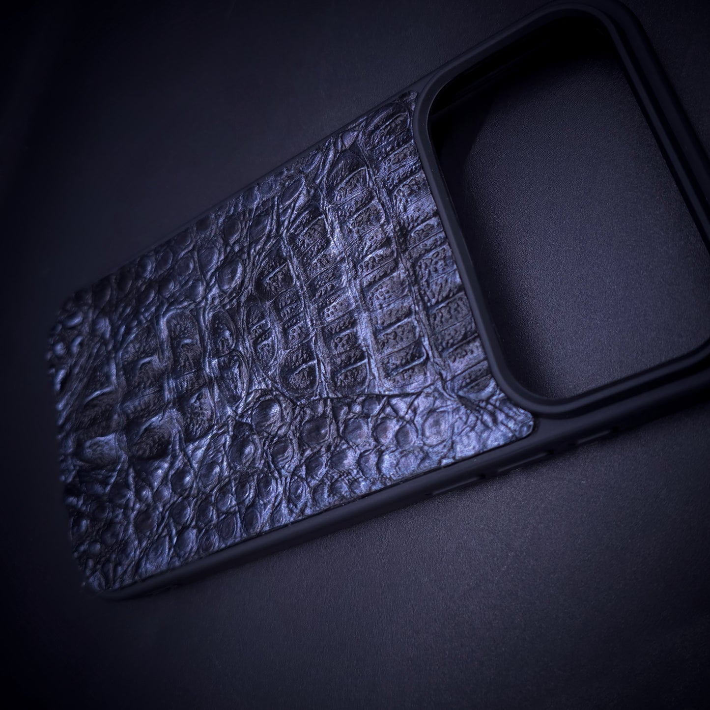 FUNDA / CASE / CARCASA PARA CELULAR – OBSIDIAN NAPE ALLIGATOR - FND387AL - APPLE O ANDROID