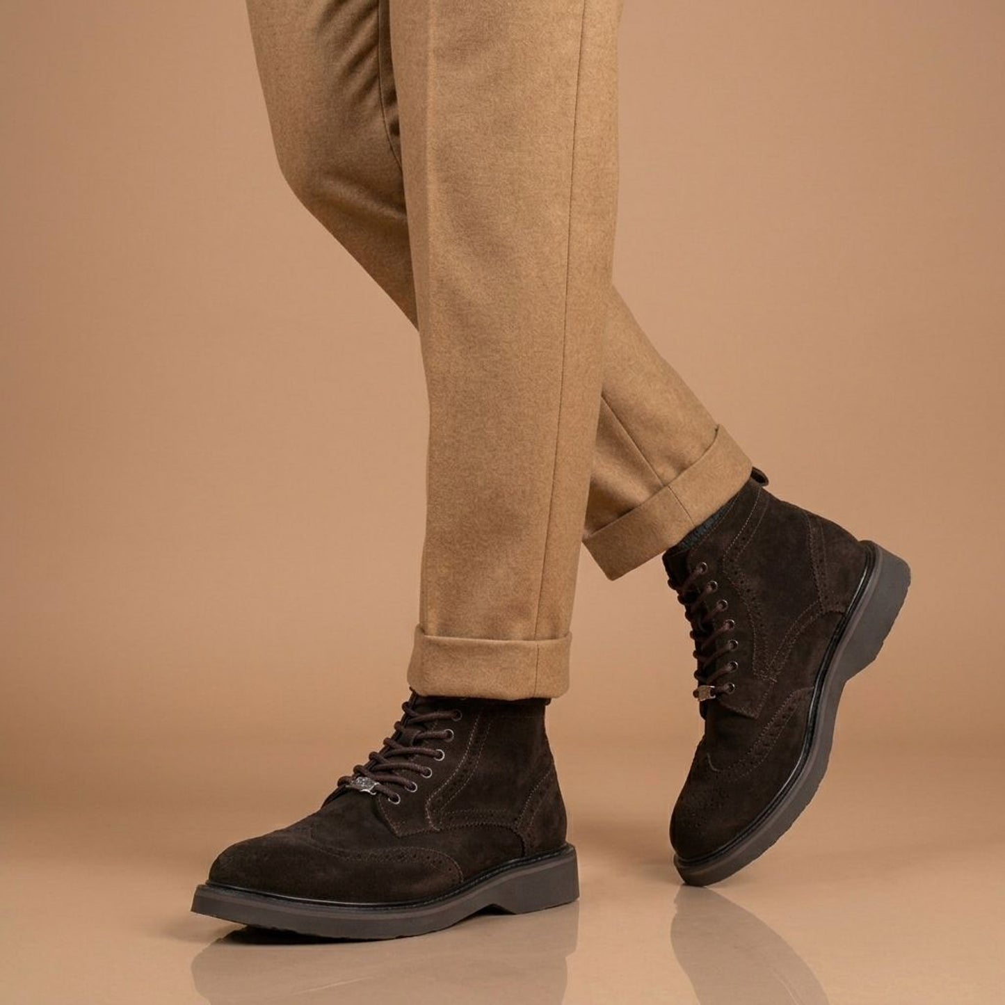 BOTA CASUAL YUKON BROGUE – PIEL GAMUZA CRUPÓN & SUELA ULTRA LIGHT -BTN388L