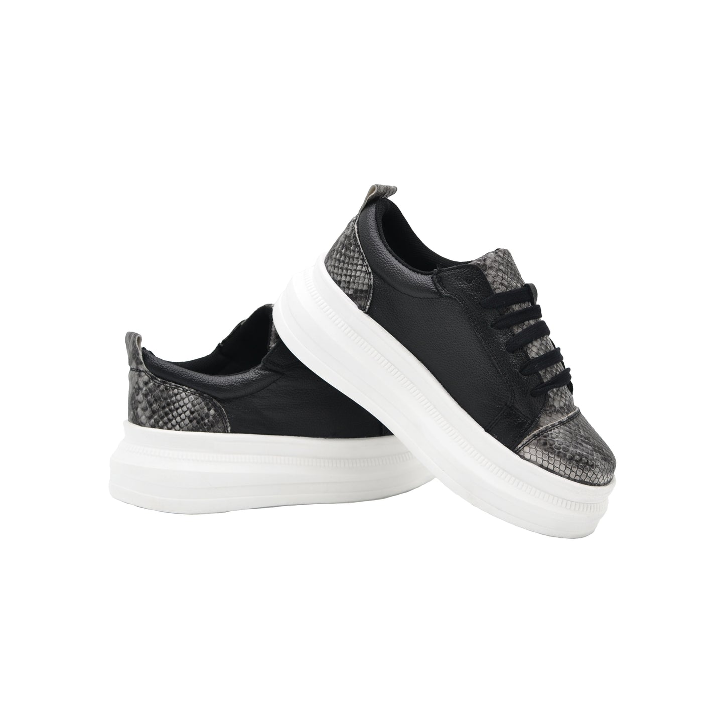 TENIS SNEAKERS EN PIEL GENUINA DE BECERRO CON SNAKE NEGRO - MSK979G
