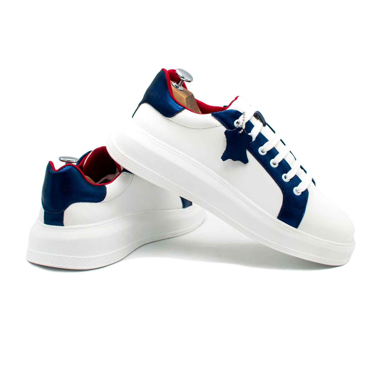SNEAKER EN PIEL GENUINA DE CABRA BLANCA CON AZUL - OPW093K
