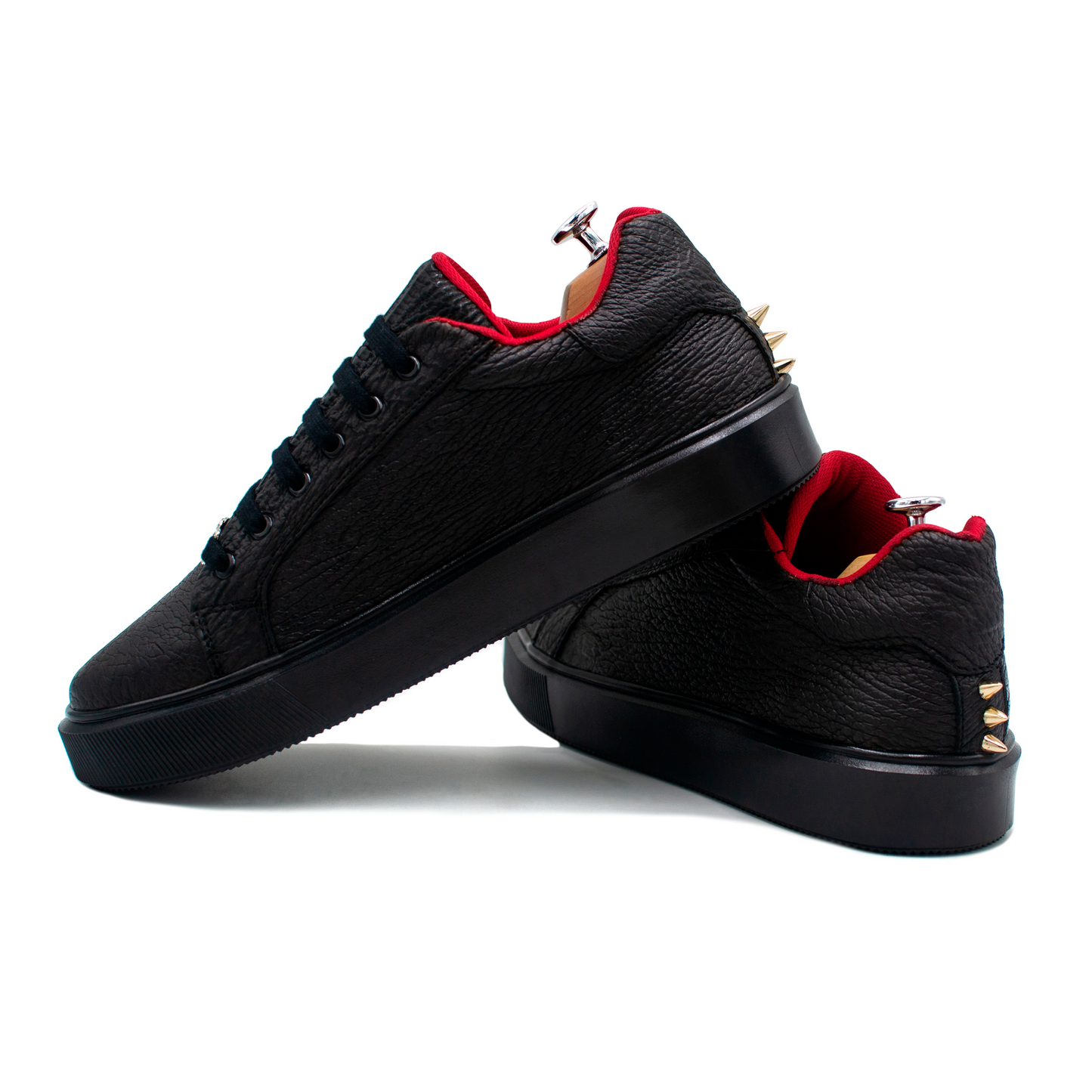 TENIS SNEAKERS EN PIEL GENUINA DE TIBURÓN CON ESTOPEROLES - STI239