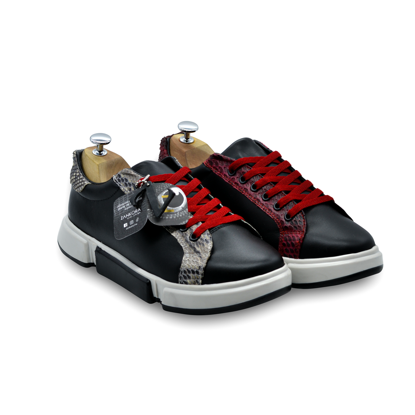 TENIS SNEAKERS NEGROS DE BECERRO CON PITÓN - HGU879I