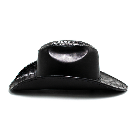SOMBRERO COMPLETAMENTE EN PIEL DE COCODRILO JKH893I