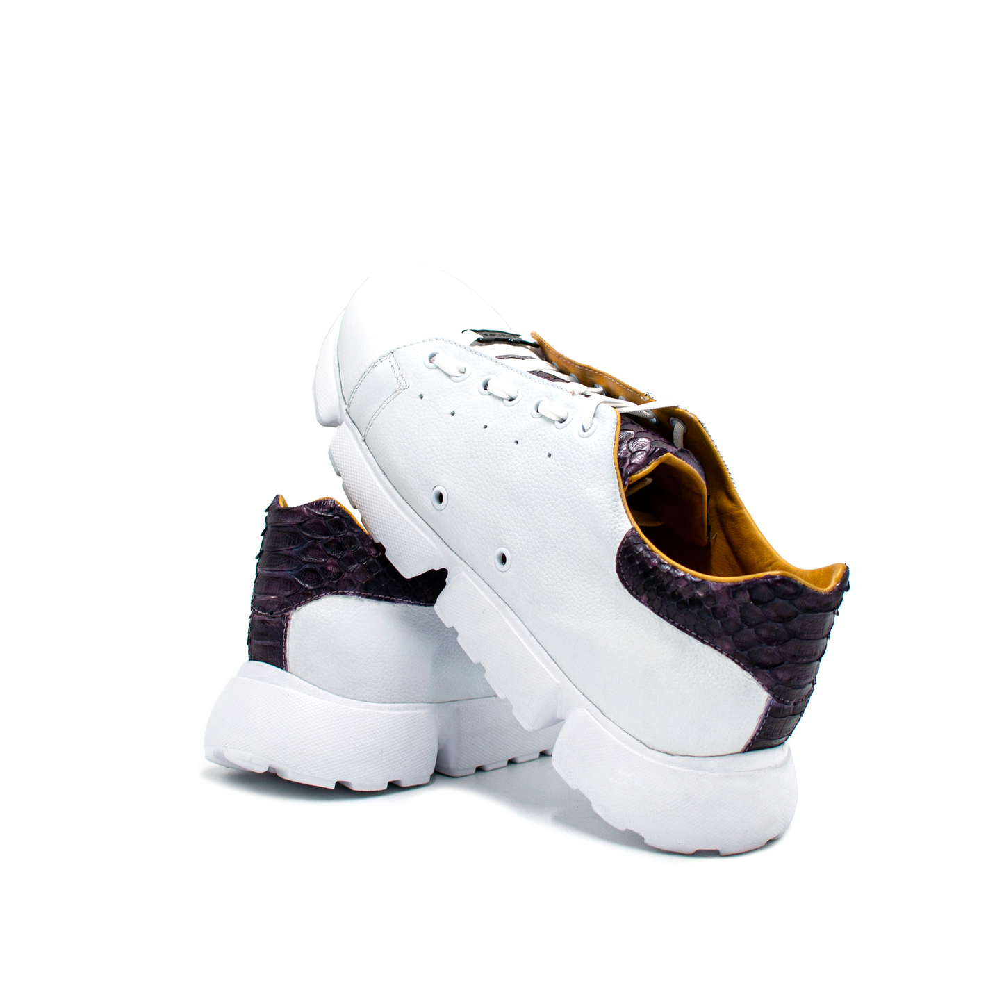 TENIS SNEAKERS EN PIEL DE BECERRO ITALIANO CON PITÓN MORADO - JEI092O