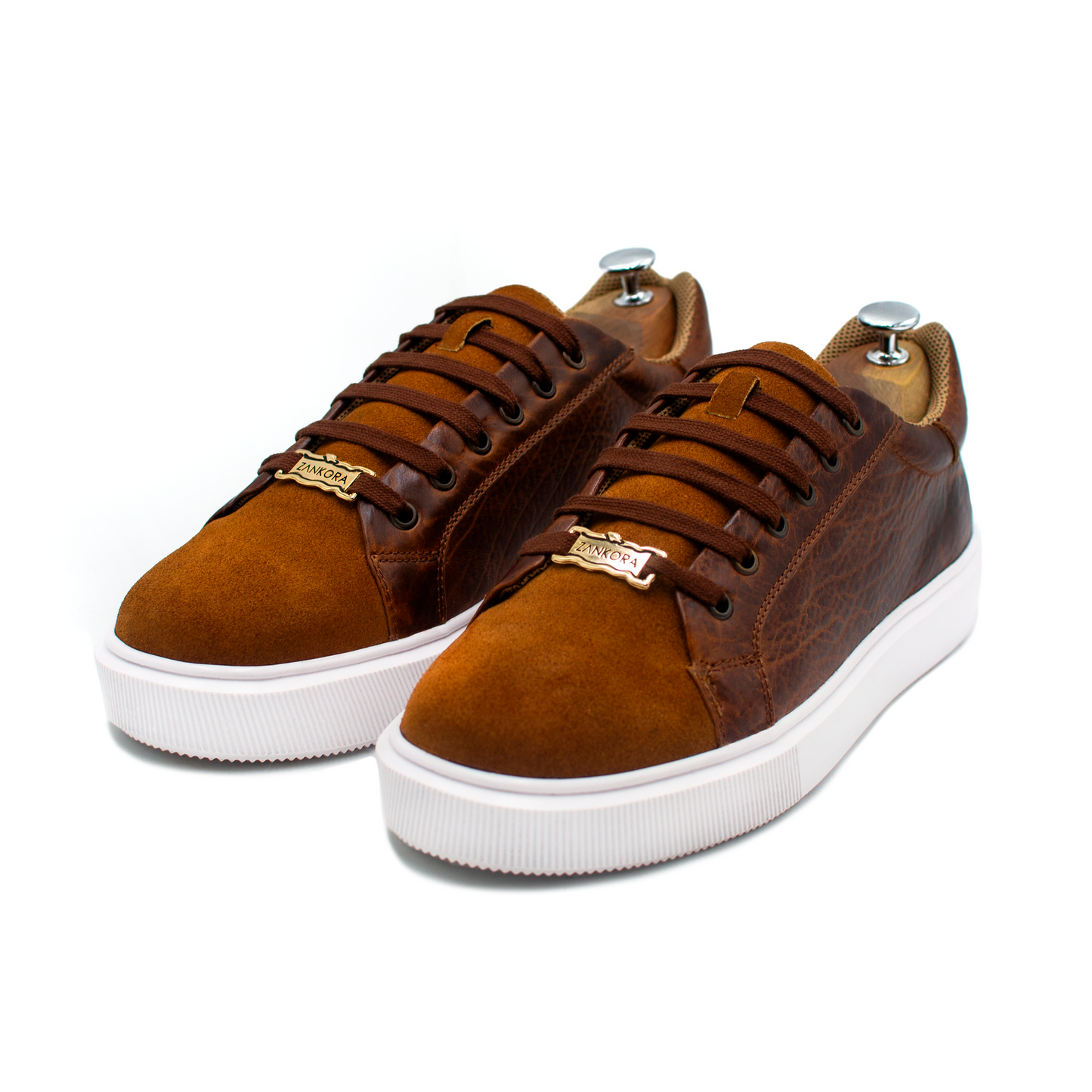 TENIS SNEAKER EN PIEL DE BISONTE CON GAMUZA CAMEL - GBC673P