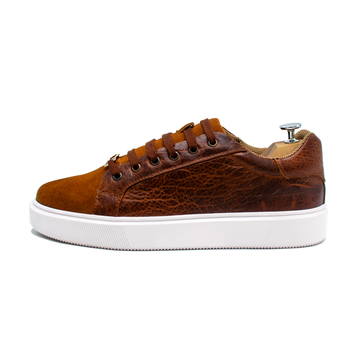 TENIS SNEAKER EN PIEL DE BISONTE CON GAMUZA CAMEL - GBC673P