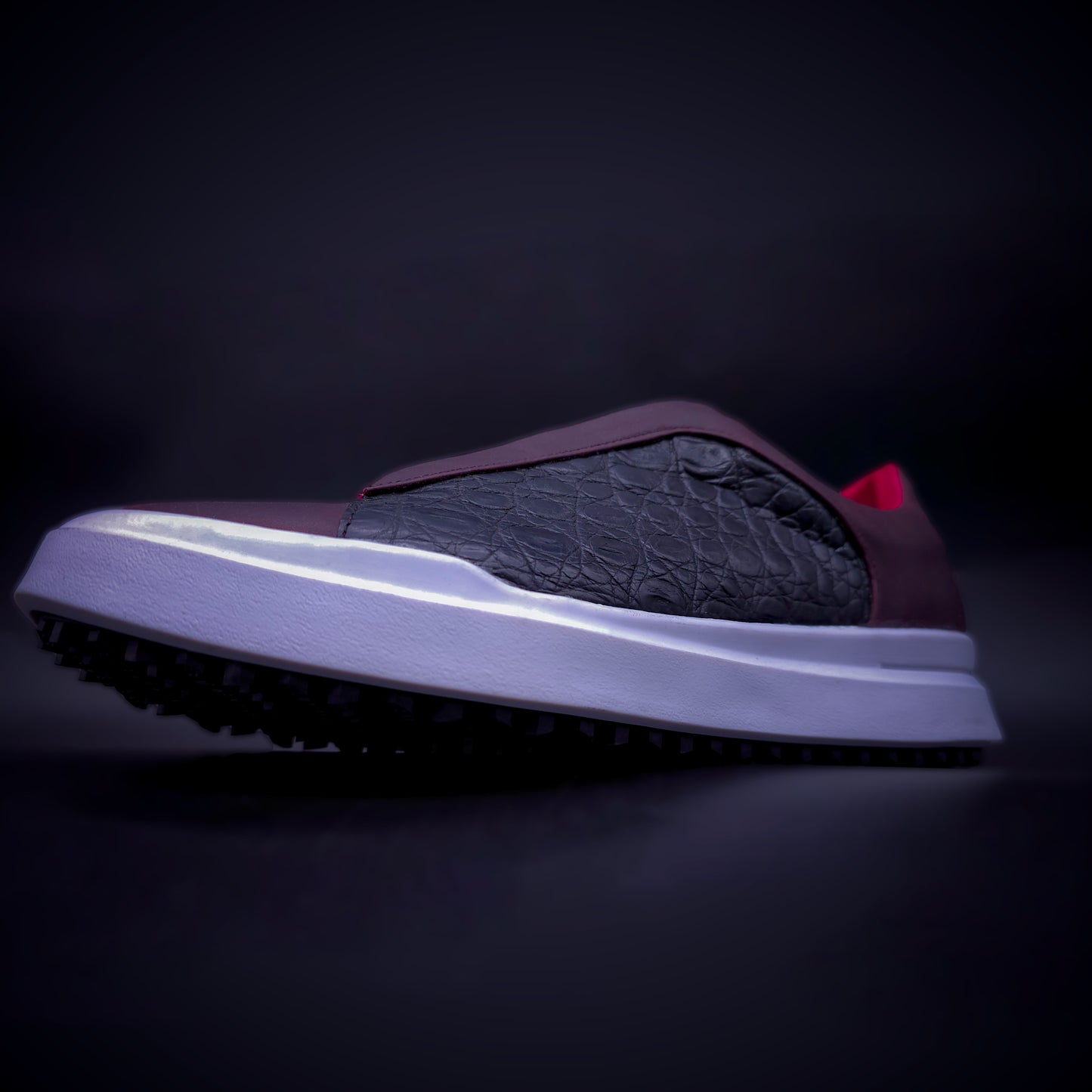 TENIS SNEAKERS TRIPLE CROSS – EDICION COCODRILO CON PIEL GRASSO - TNS908R