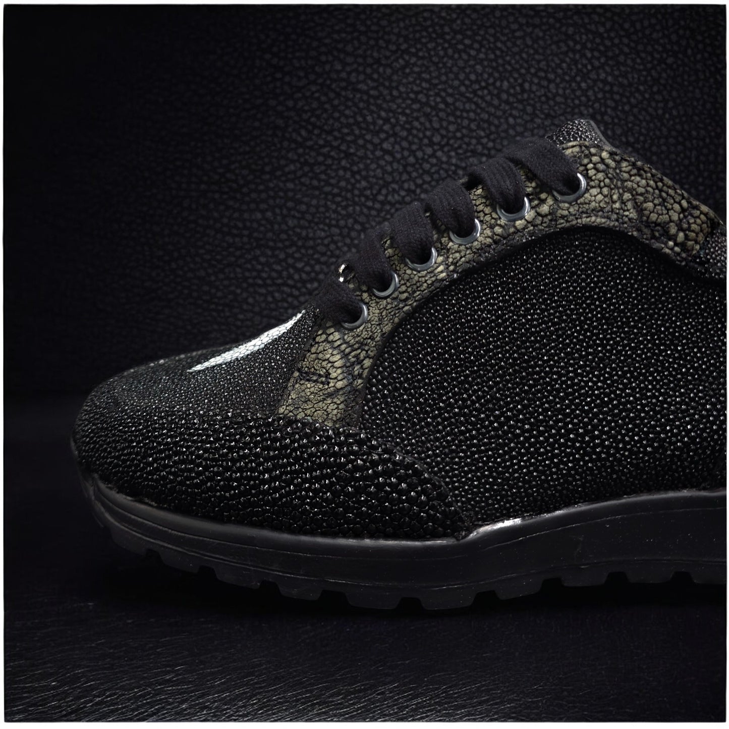 TENIS SNEAKERS DEPORTIVOS COMPLETAMENTE DE MANTARRAYA AUTÉNTICA Y ELEFANTE MOD. JAIRO 2.0 - ZKJG8G3G