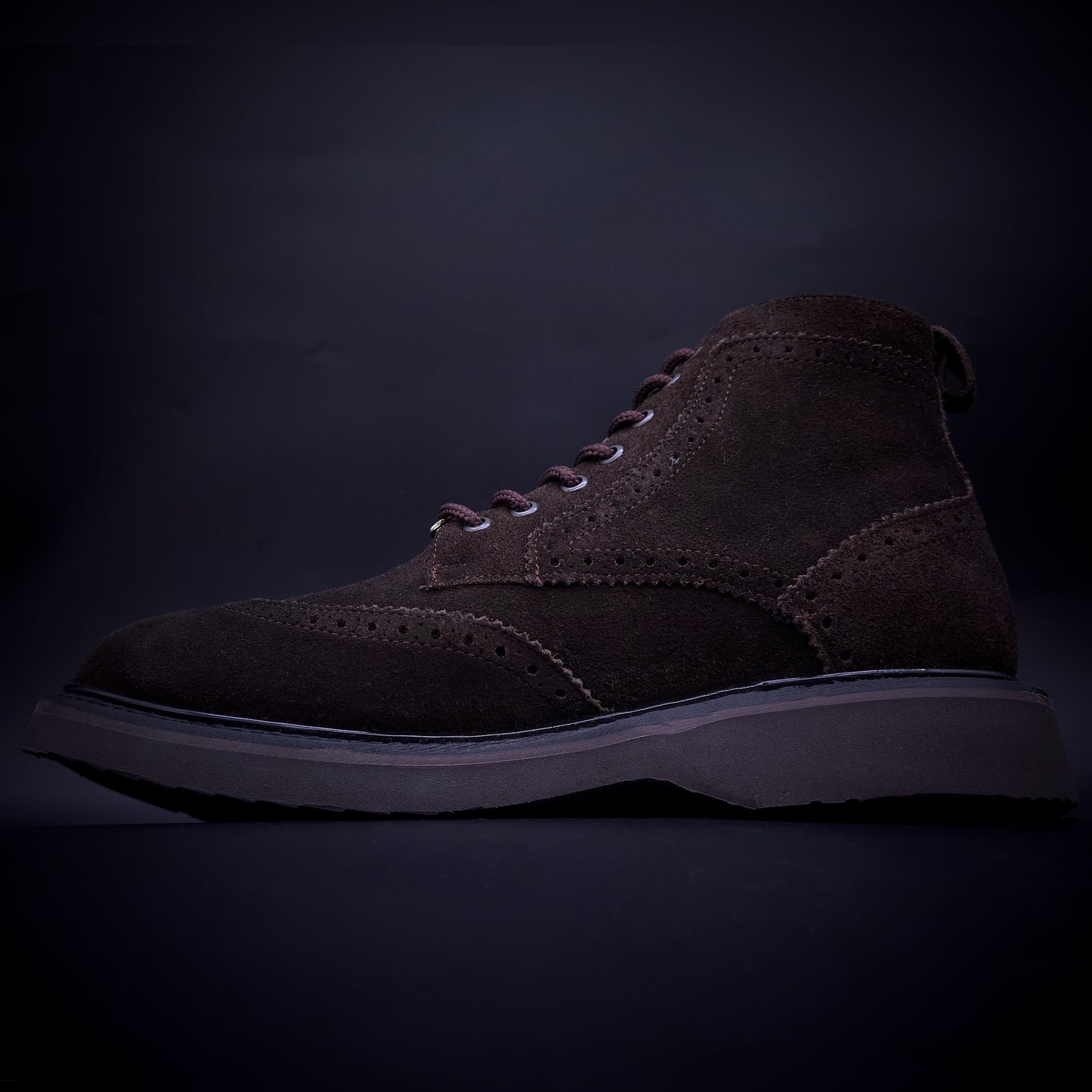 BOTA CASUAL YUKON BROGUE –  PIEL GAMUZA CRUPÓN & SUELA ULTRA LIGHT -BTN388L