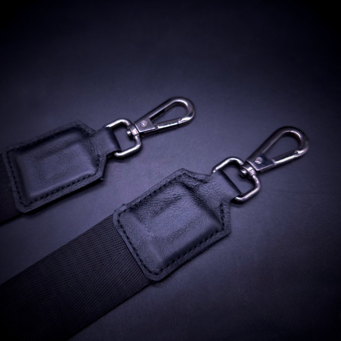 HANDBAG EJECUTIVA OVERLORD – COLA DE COCODRILO & PIEL VACUNA - HBG377C