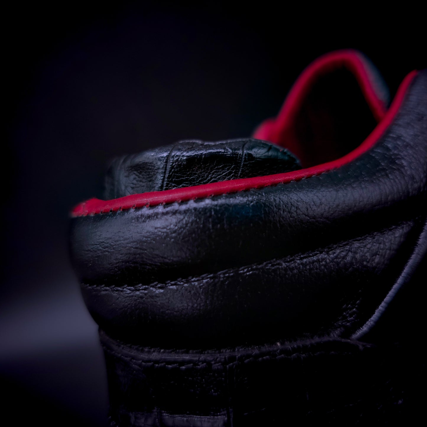 TENIS SNEAKERS TIPO BOTIN URBANO ARIES STEALTH – BORREGO PELIBUEY & COCODRILO GENUINO - BHT974R