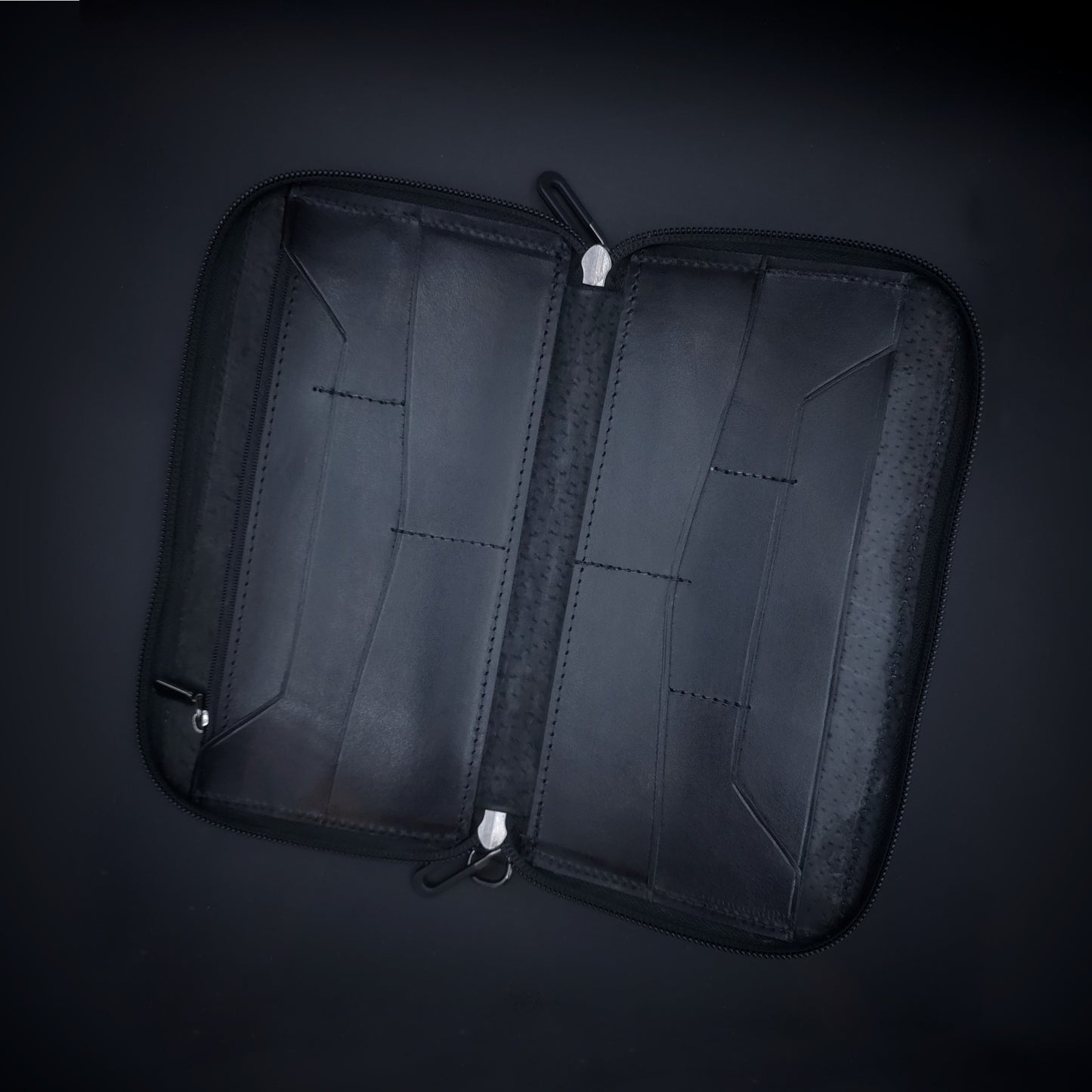 MONEDERO TIPO CLUTCH EXECUTIVE CON ASA - CABALLERO - MNC97F8