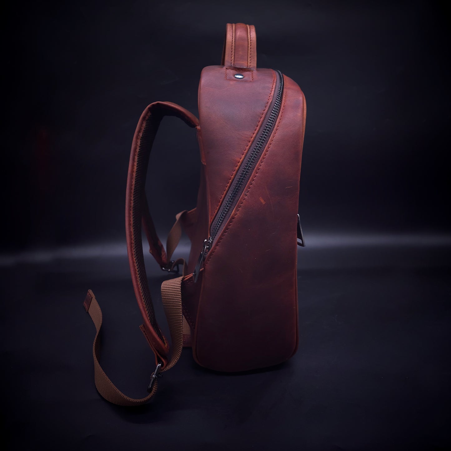 MOCHILA CASUAL ZANKORA MODELO YUKÓN EN PIEL HORSE CRAZY - MRT983P