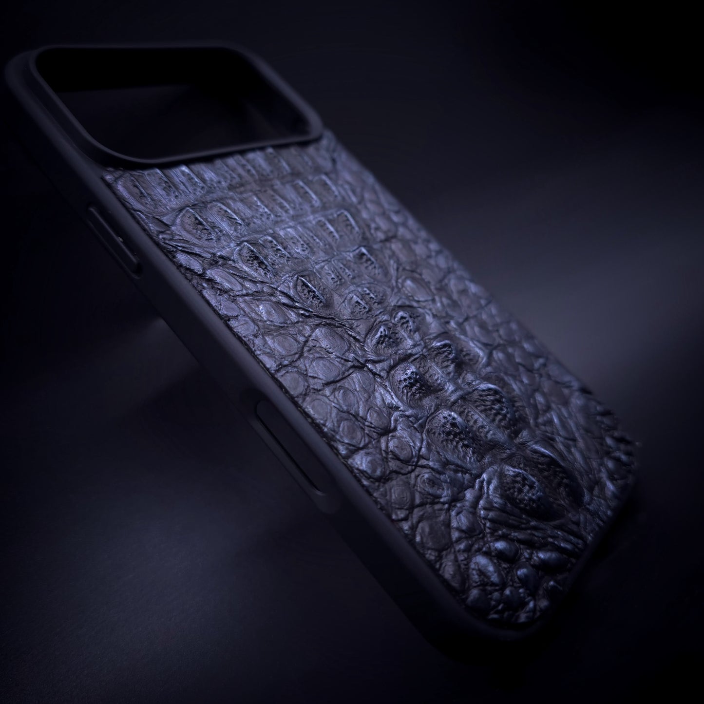 FUNDA / CASE / CARCASA PARA CELULAR – OBSIDIAN NAPE ALLIGATOR - FND387AL - APPLE O ANDROID