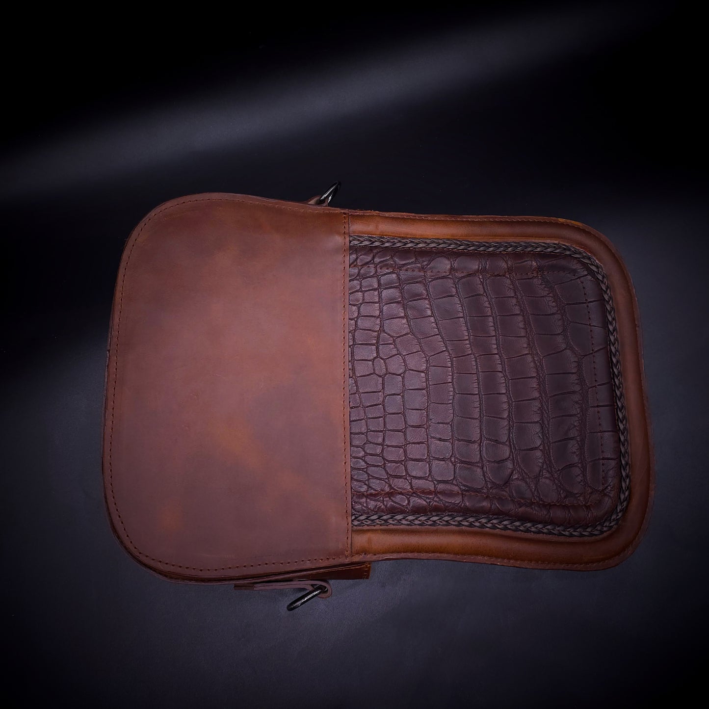 BOLSO CROSSBODY EQUESTRIAN SOVEREIGN – PIEL VACUNA GRASSO & LAGARTO