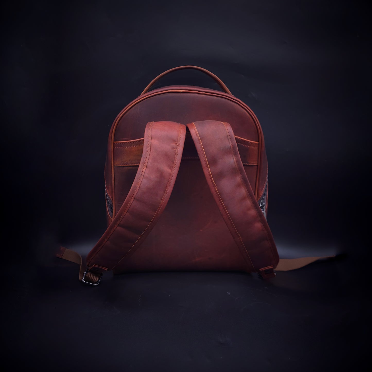 MOCHILA CASUAL ZANKORA MODELO YUKÓN EN PIEL HORSE CRAZY - MRT983P