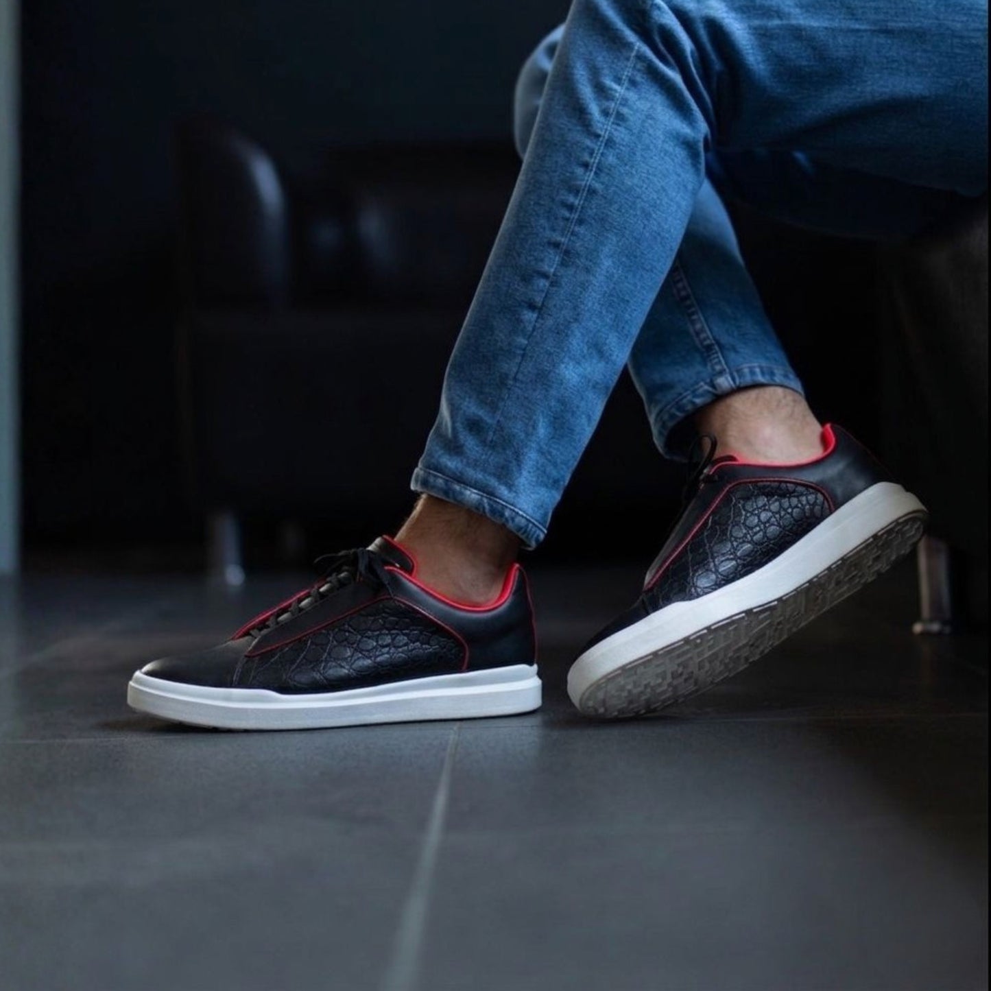 TENIS SNEAKERS TRIPLE CROSS – EDICION COCODRILO CON PIEL GRASSO - TNS908R