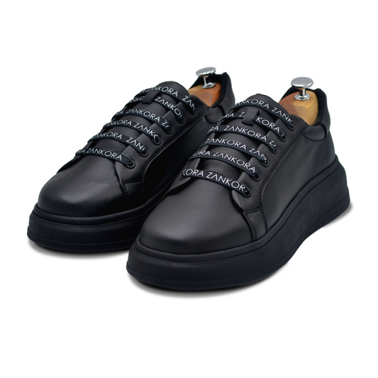 SNEAKERS LISOS DE BECERRO NEGRO CON AGUJETAS SUBLIMADAS ZANKORA- BLK986GH