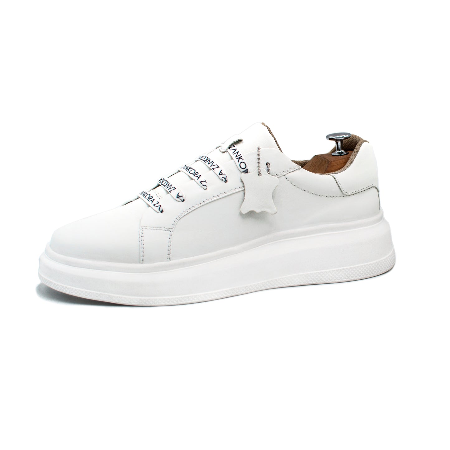SNEAKERS LISOS DE BECERRO BLANCO CON AGUJETAS SUBLIMADAS ZANKORA- WHT815GF