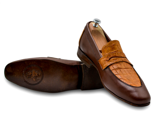 MOCASINES COMPLETAMENTE EN PIEL DE COCODRILO MIEL - AJS234G